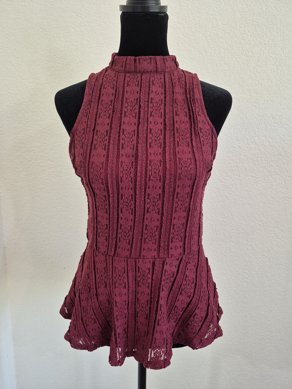 Love Fire Lace Mock Neck Sleeveless Top in Burgundy